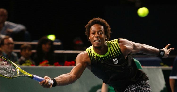 øv. For andet år i træk tabte Gael Monfils på hjemmbanen i Paris. 