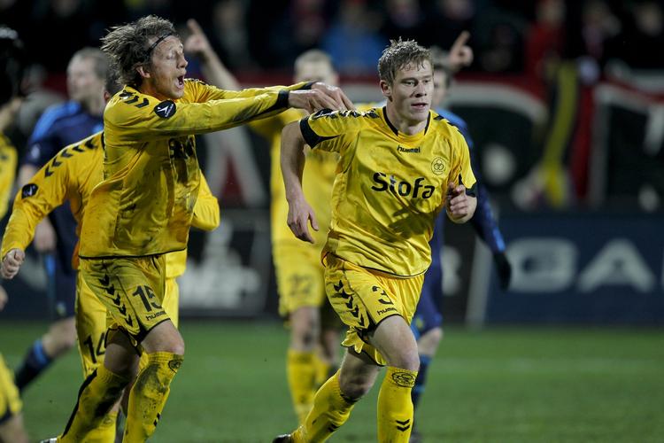 Feststarter. Morten Rasmussen (th.) grundlagde Horsens-triumfen over Brøndby med sin scoring til 1-0. 