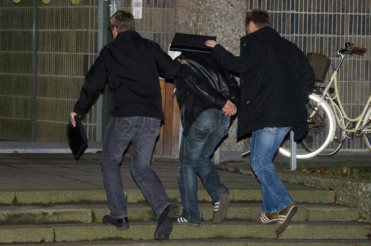 Anholdt. Den 45-årige mand blev i weekenden fænglset for et drab og to voldtægter. 
