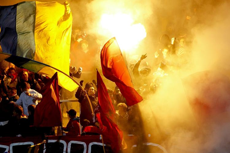 Opbakning. Brøndby-fans på lægterne i Horsens søndag aften. 