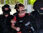 Dødsdans. Viktor Bout blev anholdt på et hotel i Bangkok i 2008. Han er sigtet for terrorvirksomhed og risikerer dødsstraf i USA. 