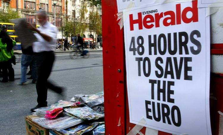 Krisetid. Finanskrisen fylder meget i Irland. I går stod der på avisen Heralds spiseseddel. '48 timer til at redde euroen'. 