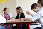 Salam. Dansk Industri foreslår, at danske skoleelever får mulighed for at lære arabisk i skolen. Undervisningsministeren mener det rækker med kinesisk. 