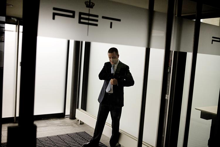 Overvågning. PET har kendt til overvågning fra den amerikanske ambassade siden 2004, siger chefen Jakob Scharf. 