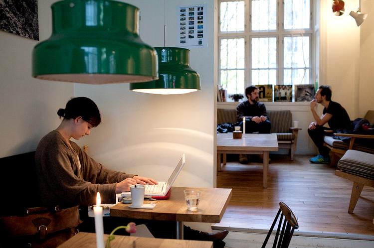 Indretning og interieur er så absolut i den mere ydmyge ende af skalaen, men der er nu hyggeligt på Riccos. 