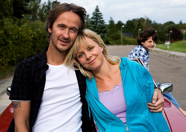 Flyttedag. TV3's seere gav ikke Lars Brygmann (Leon) og Lene Maria Christensen (Lulu) en lige så varm modtagelse, som anmelderne gjorde. 