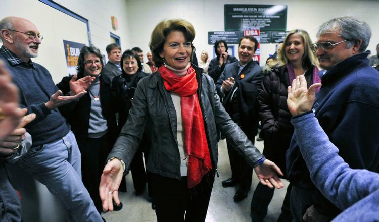 Mirakuløst. »Jeg tror vi kan siger,at vores mirakel er kommet«, sagde den republikanske senator Lisa Murkowski, da det stod klart, at hun havde genvundet sin plads i senatet for staten Alaska. 