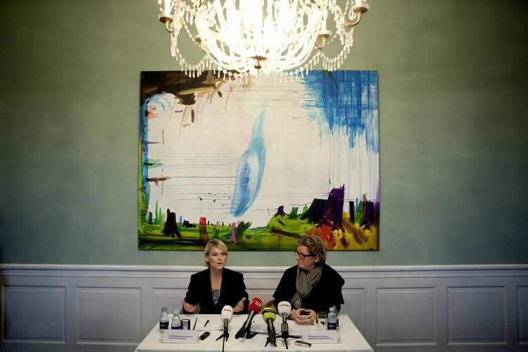 Reformister. Undervisningsminster Tina Nedergaard og videnskabsminister Charlotte Sahl-Madsen fremlægger regeringens forslag til SU-reform. 