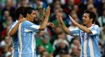 Udebane. Argentina er vant til at spille hovedparten af deres testkampe udenfor landets grænser, da størstedelen af spillerne er på kontrakt i europæiske klubber. Her er Messi (t.v.) og co. i aktion i Dublin mod Irland. I onsdags spillede Argentina mod Brasilien i Qatar. 