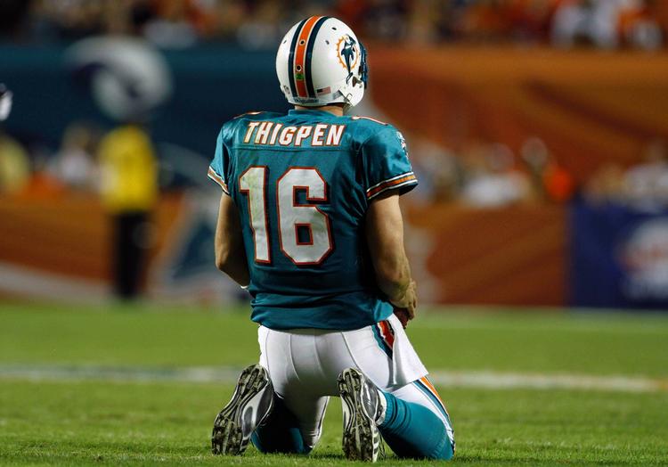 nedtur. Miami Dolphins quarterback Tyler Thigpen havde en elendig aften på kontoret. 