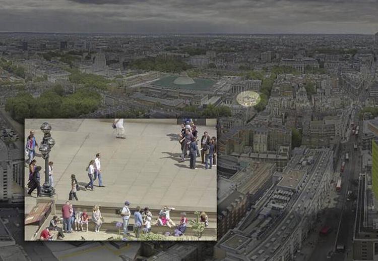 Megaopdagelse. Shift er zoom ind, og Ctrl er zoom ud. Og så er det bare om at komme i gang med at lege i London. 
