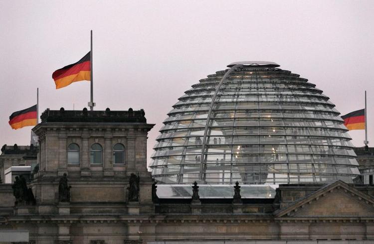 Terrormål? Parlamentsbygningen i Berlin er et populært turistmål, efter at det blev bygget om med den store glaskuppel, som man kan gå op i indvendig. 
