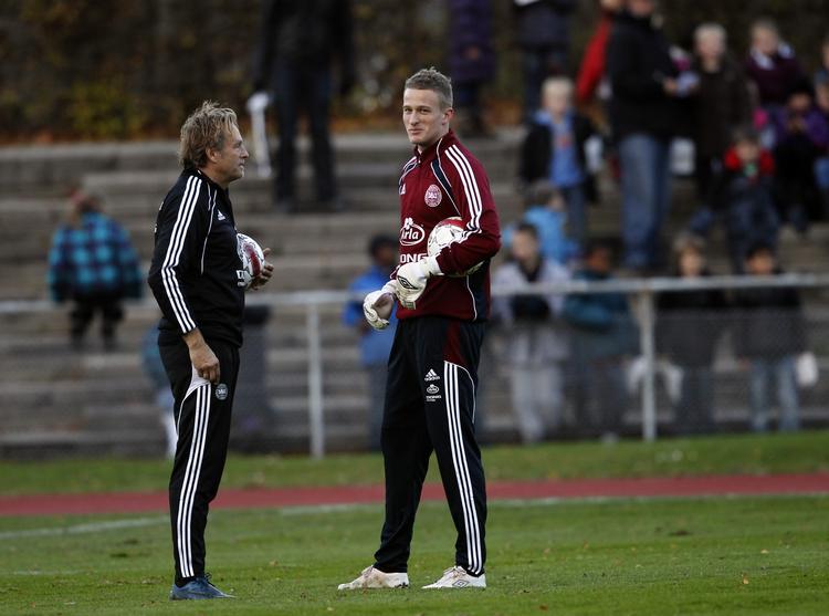 træning. Lars Høgh (t.v.) har arbejdet med Lindegaard både i OB og på landsholdet. 