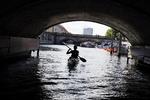 Trafikken i Københavns Havn er i løbet af de sidste år stegetmarkant. Nu får kajakroerne en roligere blå rute - væk fra de motoriserede fartøjer. 