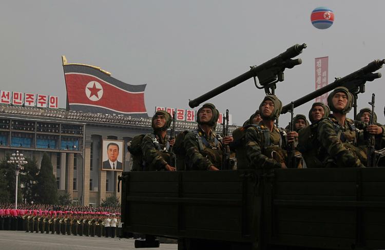 Opvisning. For en måneds tid siden holdt Nordkorea en stor militærparade. 