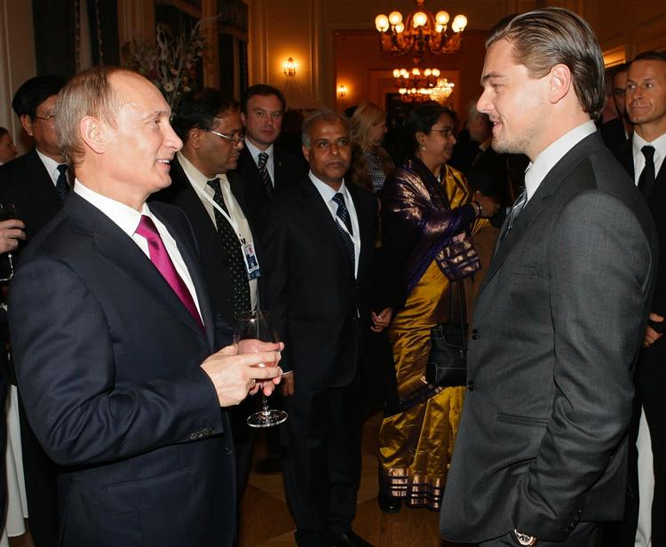Ros. Vladimir Putin roste DiCaprio for at dukke op til konferencen i Rusland på trods af hans vanskeligheder med at nå frem. 