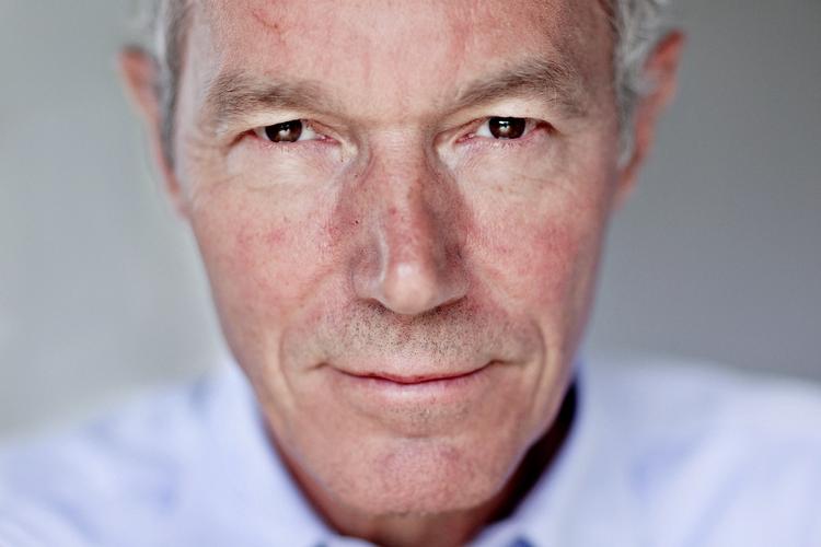 Politianmeldt. »De arbejder sgu ikke sort. Det er det rene vrøvl«, siger Bent Falbert om beskyldningerne om, at han skulle have fået udført sort arbejde ved sit sommerhus. 