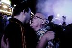 Forbudt. Mange lande anerkender ikke homoseksuelle partnerskaber. Arkivbillede fra festlighederne ved World Outgames i København, som Uffe Elbæk var direktør for. 