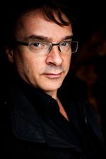 PUNKTUM. Orlando Figes har ingen kommentarer, når intervieweren spørger til de netanmeldelser, han skrev under pseudonym tidligere på året. 