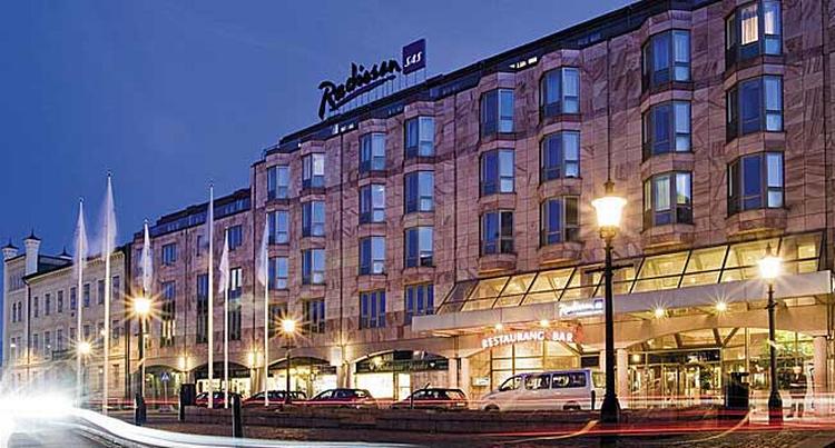 Overblik. Find det nærmeste hotel, fra hvor du står, med Momondos nye feature. 