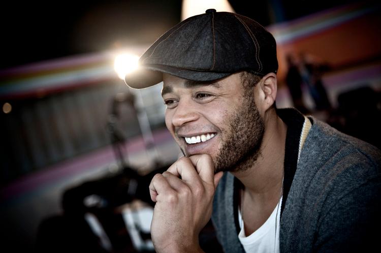 Popkultur. Bogen om Remee er et kig ind bag  en række populære  fænomener fra de seneste to årtier. 