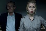 Borgen.  Tv-journalisten Katrine Fønsmark (Birgitte Hjort Sørensen) ved siden af redaktionschef Torben Friis (Søren Malling). 