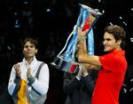 feire. Efter en lang sæson kan Federer og Nadal holde et par ugers ferie, inden de begynder træningen forud for Australien Open i januar. 