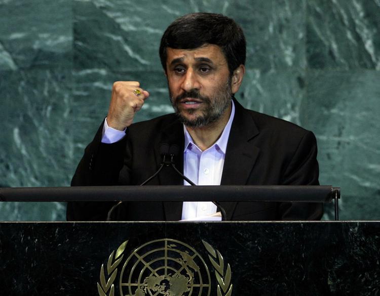 Irans præsident Mahmoud Ahmadinejad er »en Hitler«. 