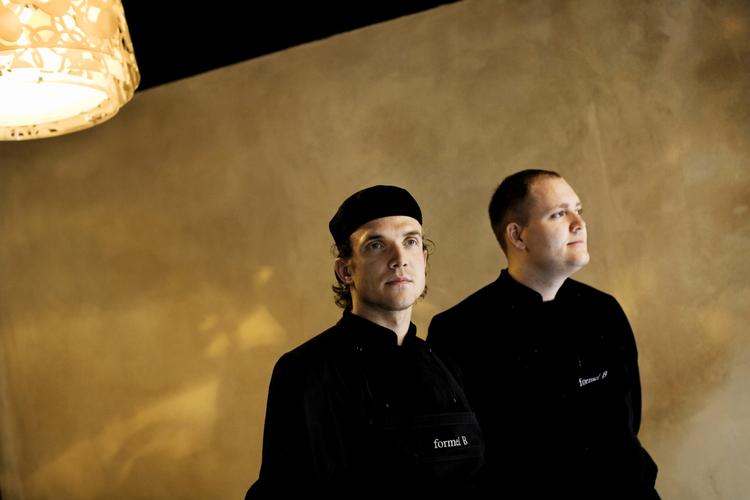Kokkene Rune Jochumsen og Kristian Møller  ejer restaurant Formel B. 