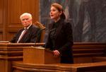 Borgen. Både anmelderne og tv-seerne er tilsyneladende enige om, at Adam Prices tv-drama blev bedre hen ad vejen. 