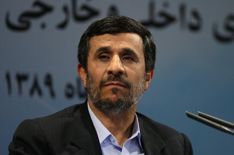 Dokumenter fra WikiLeaks fortæller, at Iran med Mahmoud Ahmadinejad i spidsen har modtaget 19 missiler fra Nordkorea. 