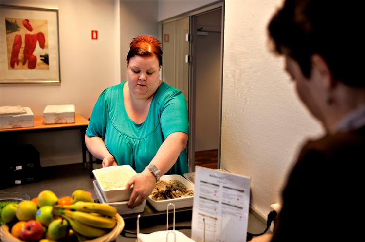 opbakning. Et besøg af en diætist i virksomheden betød, at ejendoms- administrator Janne Jensen fik sat skub i en slankekur, som kollegerne bakkede hende op i. Hun tabte sig 35 kilo og har nu gennemgået en gastric bypass-operation. 