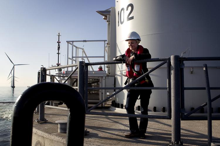 Kvoter. Klima- og energiminister Lykke Friis (V) forsøger ifølge SF's Ida Auken at dække over svindel for 38 mia. kr. med CO2-kvoter. 