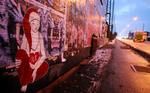 Hver dag i december kan man gå på jagt i København efter julet streetart - og deltage i konkurrencen om gaver. 