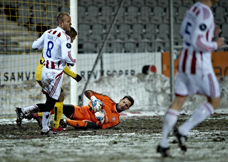 snebold. Karim Zaza blev ikke spillet varm i kampen mod Horsens. 