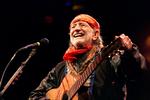 Outlaw. Willie Nelson er stadig en outlaw. 