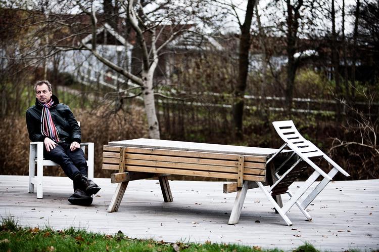 Til en side. I mere end syv år holdt Claus Christensen det hemmeligt over for omverdenen,  at han var smittet med hiv. Foto: Ditte Valente 