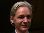 Kontroversiel. Assange offentliggør skidt og kanel, men det er pinligt, at pressen ikke har gravet de afslørende dokumenter frem. 