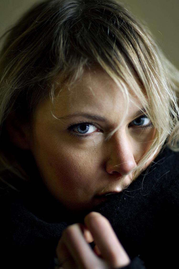 Rost. Den 25-årige roste og meget omtalte debutforfatter Josefine Klougart er et af to danske bud på en dansk vinder af Nordisk Råds bogpris. 