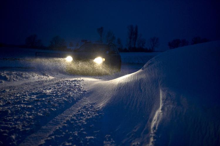 Snevejr. Der er snekaos i Sydsjælland - som her på de små veje øst for Vordingborg. 