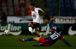 Heldigt. Liverpool havde flere unge spillere som Martin Kelly på banen i opgøret mod Steaua Bukarest og fik lidt heldigt et uafgjort resultat med hjem. 