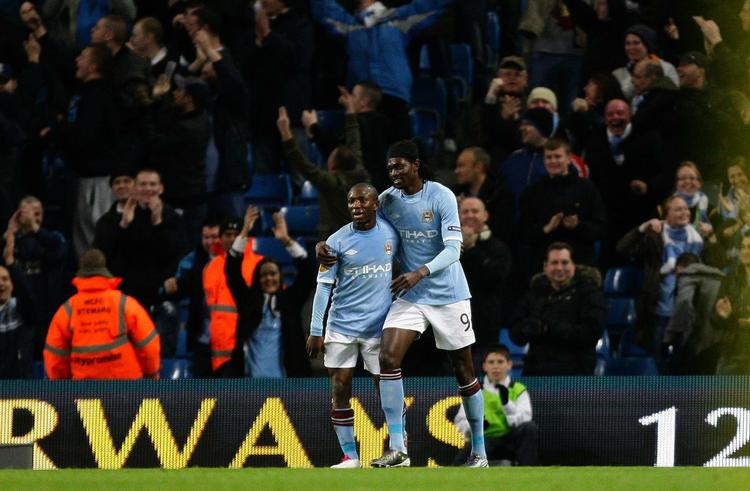 salgsemner. Manchester Citys Emmanuel Adebayor (th) og Shaun Wright-Phillips blev begge købt til klubben for at score mål. Men de har ikke rigtig fundet sig tilrette i klubben. 