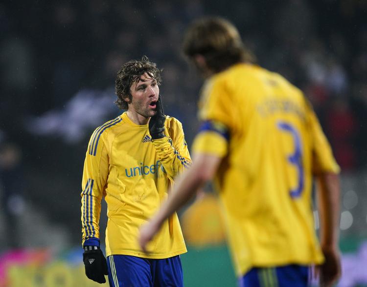 uønsket. Peter Madsen har ikke haft en god tilbagevenden til fodbold i Brøndby. Angriberen kan være på vej væk sammen med blandt andre Max von Schlebrügge (th). 