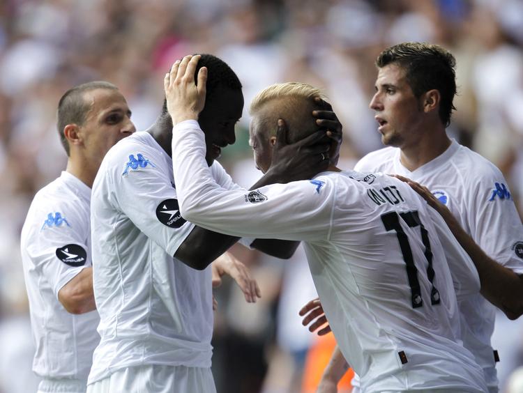 suveræne. FC København kan med en sejr i dag sætte rekord i antal point scoret i første halvdel af en sæson i dansk fodbold. Og afstanden til nummer to vil også være historisk. 