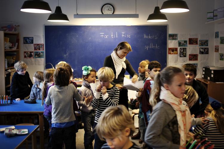KLASSEKVOTIENT. Regeringen vil fjerne loftet på antallet af elever i skoleklasserne. 