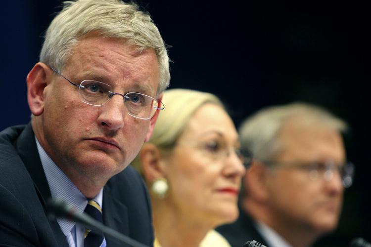 Attitude. »En mellemstor hund med en stor hunds attitude«. Sådan beskrives Carl Bildt (billedet) af den højest bemyndigede på USA's ambassade i Stockholm. 