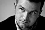 Thor tordner mod bl.a. Politikens kommentatorer. Men Venstres politiske ordfører Peter Christensen skriver i en kommentar i avisen i morgen, at Thor Möger Pedersens kritik er udtryk for DKP-metoder. 
