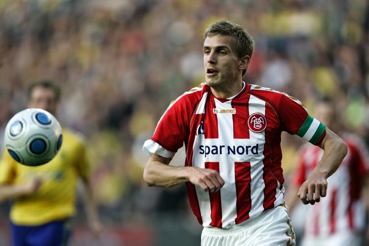 støtteaktion. Den tidligere AaB-anfører og landsholdsspiller Thomas Augustinussen vil gerne hjælpe sin gamle klub. Arkivfoto. 