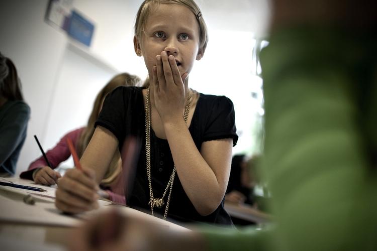 Klasser. Skoleeleverne har mulighed for flere klassekammerater med regeringens nye skolereform. 