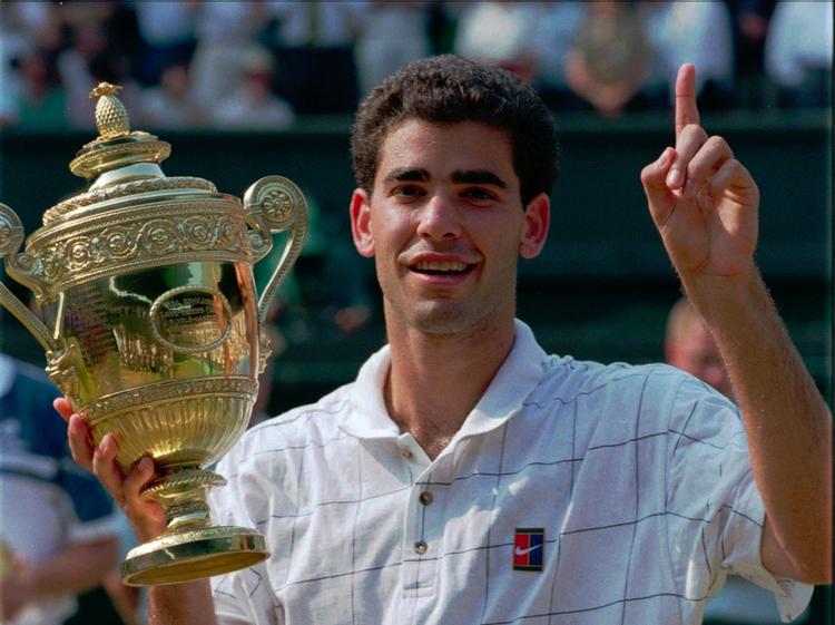 ensidigt. Alle topspillere smider i dag kampesten efter hinanden, siger tennislegenden  Pete Sampras i en kritik af moderne spillere. 